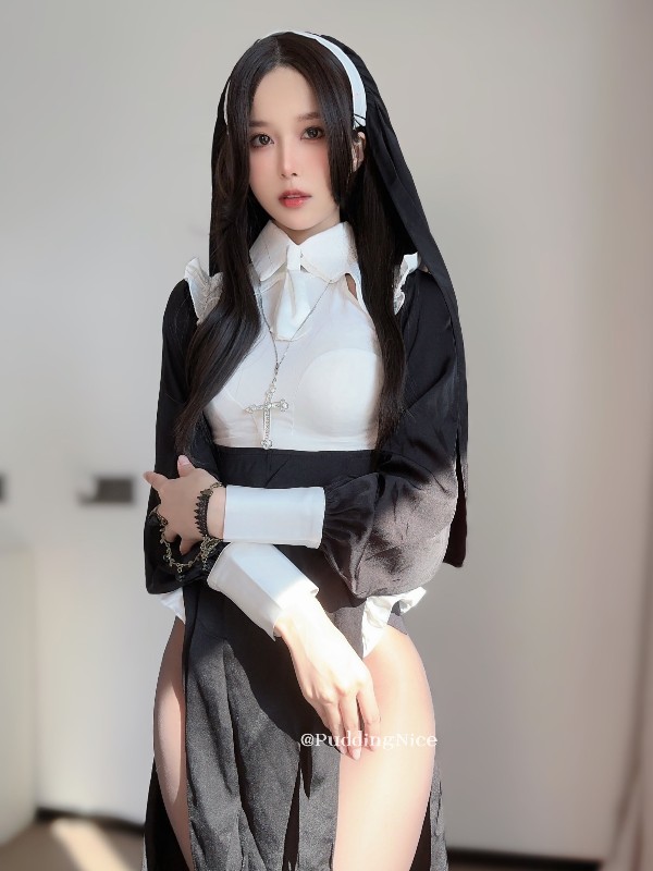 布丁大法 (Pudding Dafa): 万圣节悪魔 (112 photos + 2 videos)