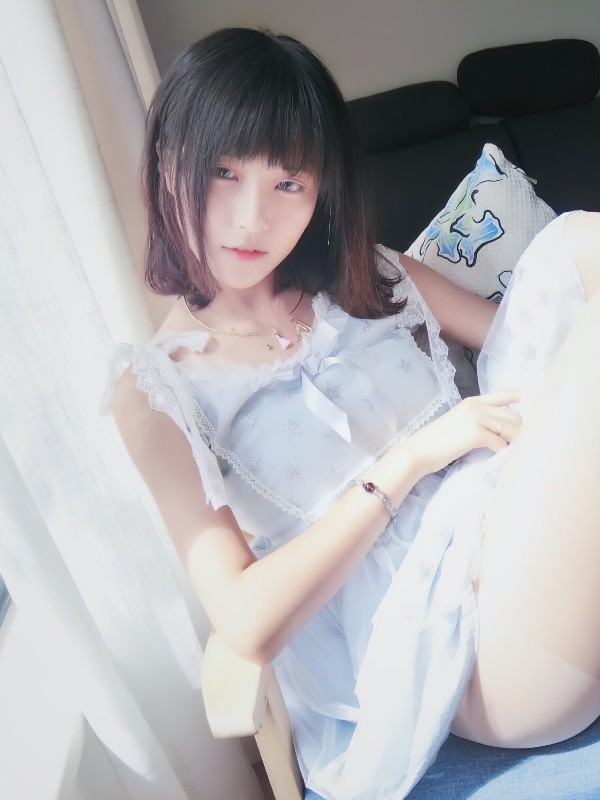 布丁大法 (Pudding Dafa): 露脸KTV特辑 (26 photos + 2 videos)