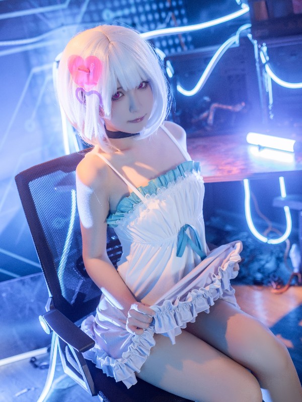 Quan冉有点饿: 卯月桃子 (34 photos)