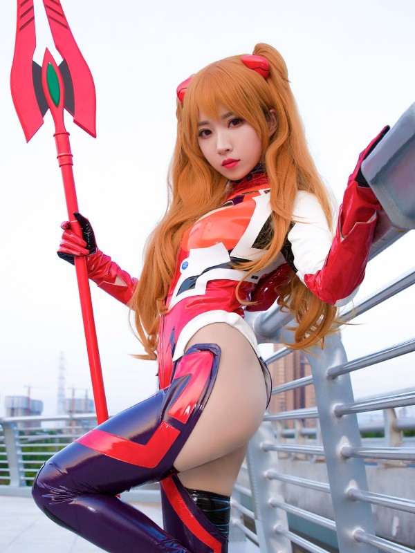 小女巫露娜 Vol.007: 明日香油亮款 (36 photos)
