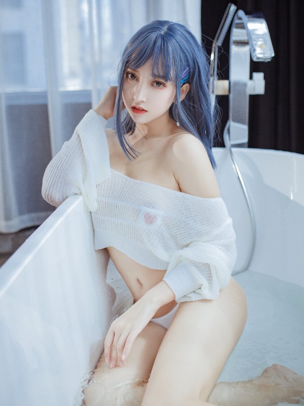 Pureding: Vol.02 Web Photobook (54 photos + 2 videos)