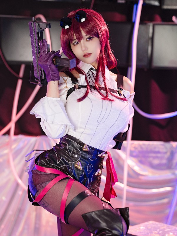 小仓千代w No.061: Spider Gwen 蜘蛛格温 (20 photos + 1 video)