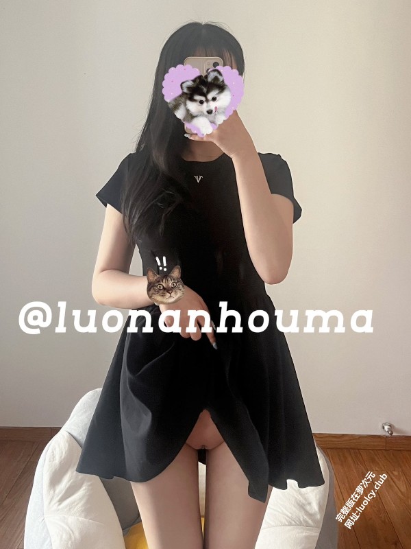 [OtherXXX] Tata: 极品反差婊户外露出福利 (141 photos + 17 videos) (141 photos)