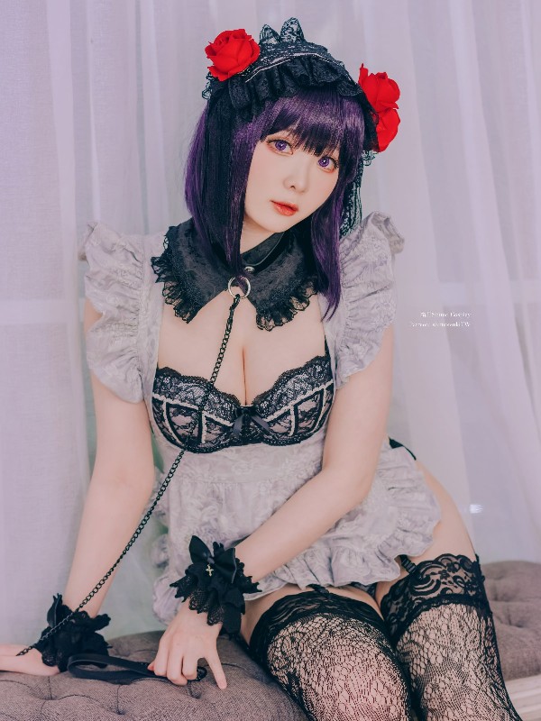 Shimo: Shizuku Kuroev (Sono Bisque Doll wa Koi o Suru) (28 photos)