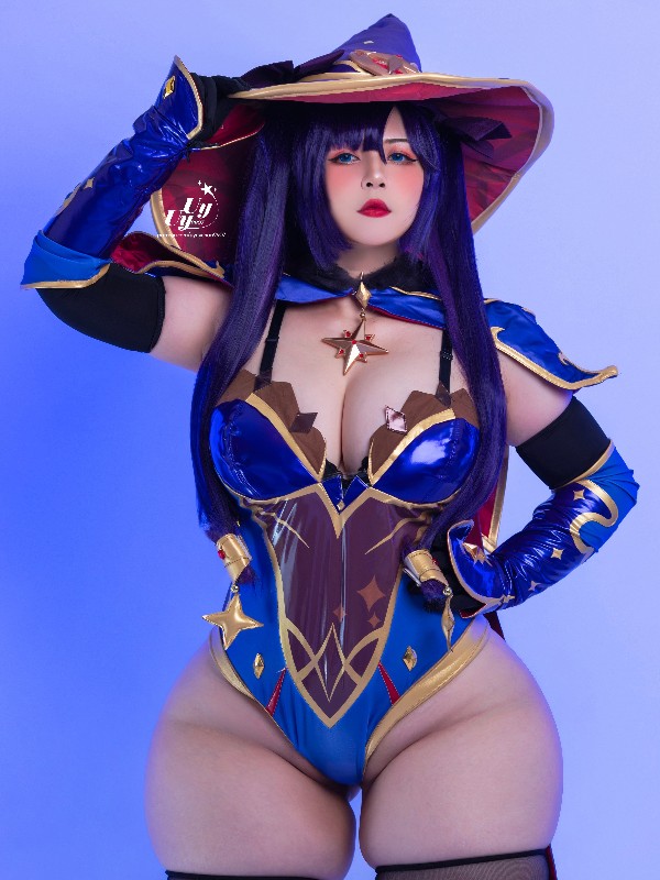Vinnegal: Reze Lingerie (Chainsaw Man) (57 photos)