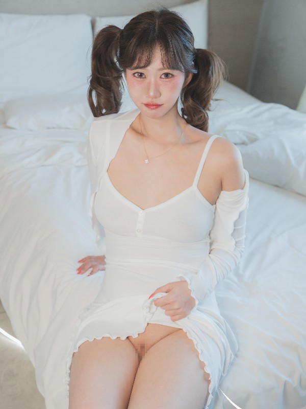 [SWEETBOX] Nyangsarang (냥사랑): SWTB Vol.61 Miyao Debut (125 photos)