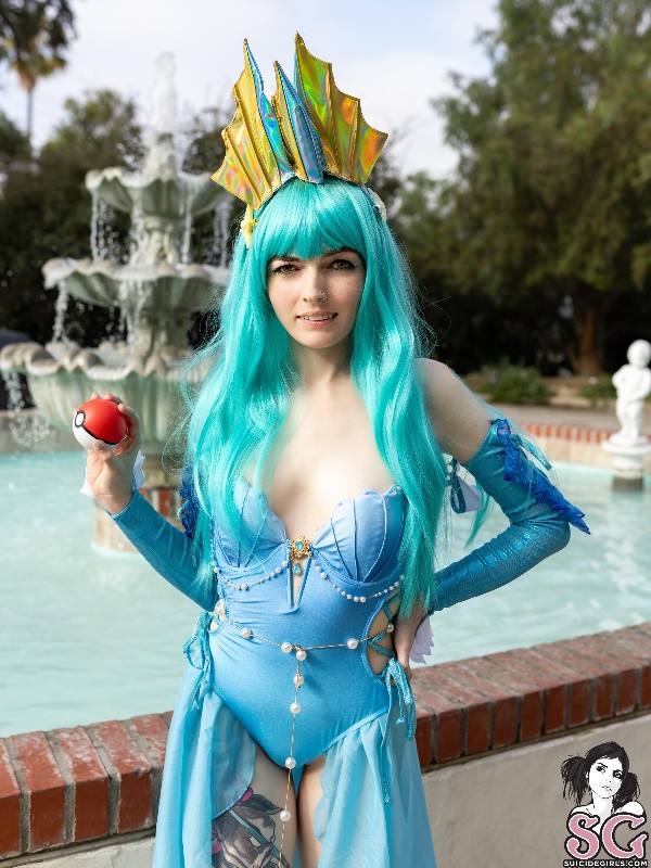 SuicideGirls Scorpio – Aqua Tail (51 photos)