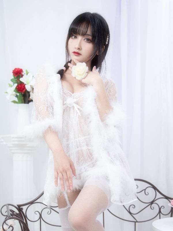 洛璃LoLiSAMA: 黑丝女仆 (93 photos + 2 videos)