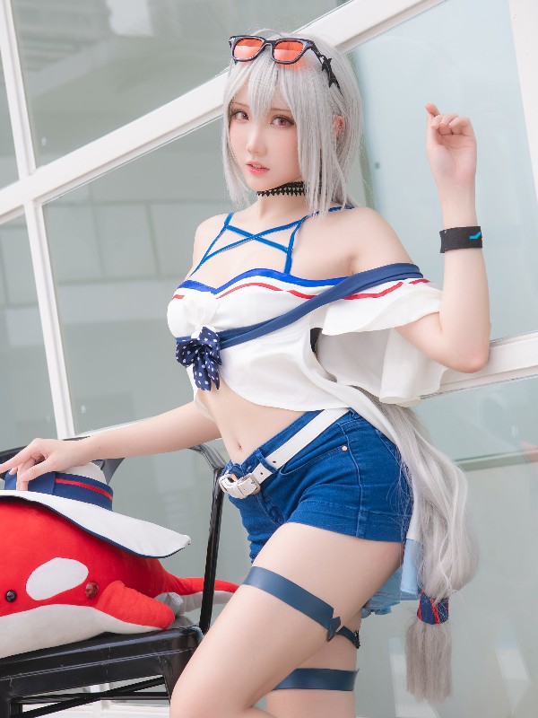 瓜希酱: 少女前线 FN-57 Five-seveN (22 photos)
