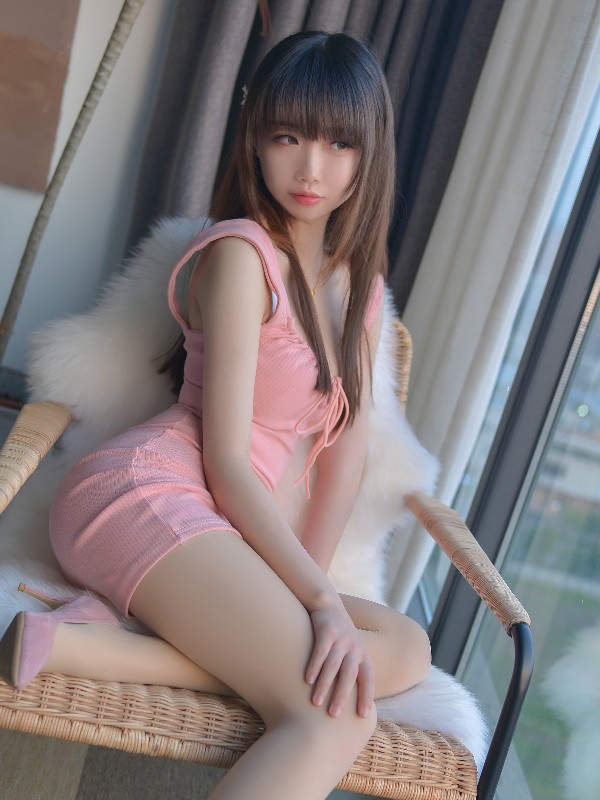 雪琪SAMA Vol.051: OL后辈出差第一天 (66 photos + 4 videos)
