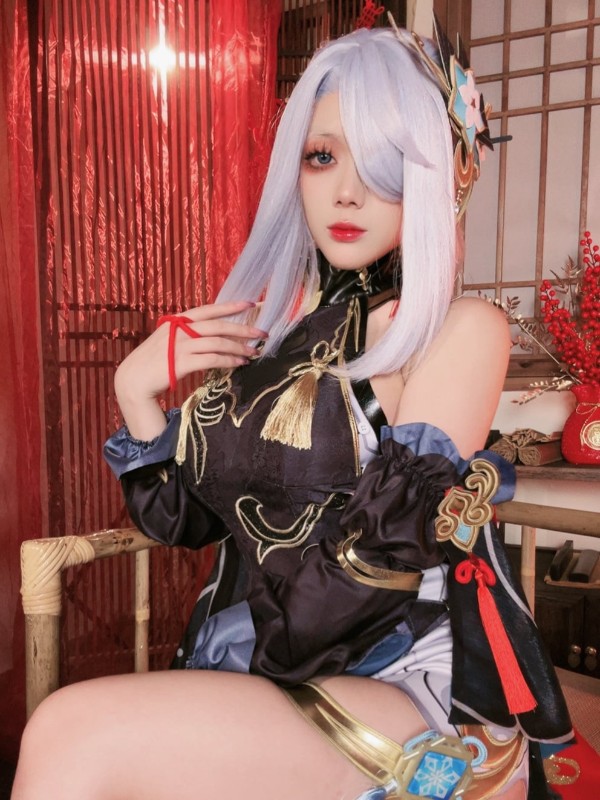 九言: 蛇喰梦子 (34 photos + 5 videos)