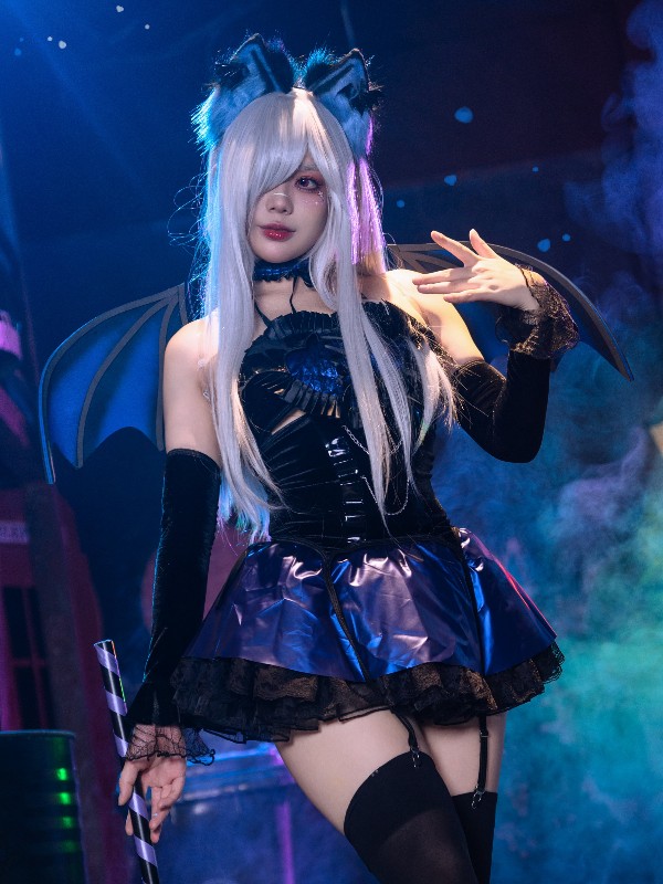 九言: 白色体操服 (32 photos + 5 videos)