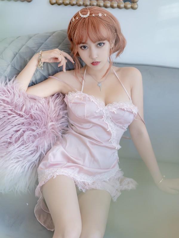 XIUREN No.10567 玥儿玥er (73 photos)