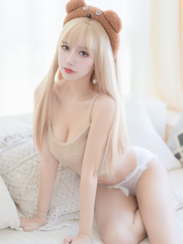过期米线线喵 Vol.127: 小羊咩【生日限定】 (69 photos)