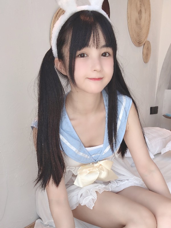XIUREN No.8263 Chen Xiaohua (陈小花) (59 photos)