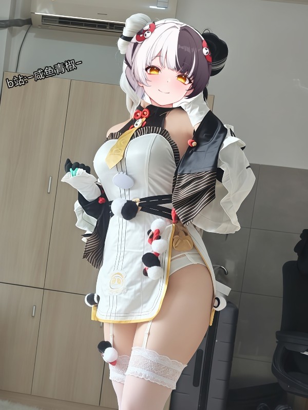 喵喵的喵吖: 四季夏目女仆 (17 photos)