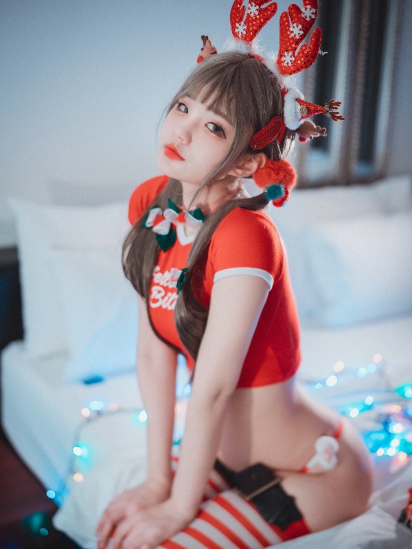 DJAWA Photo – Jeong Jenny (정제니): “Christmas Special” (23 photos)