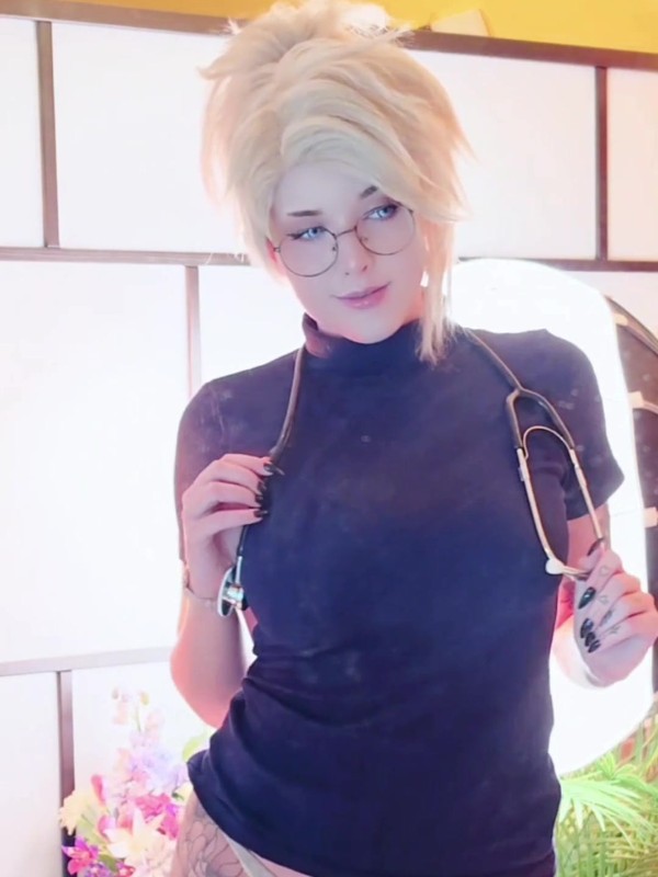 MissMoons: Futaba Sakura (Persona 5) (1 video)