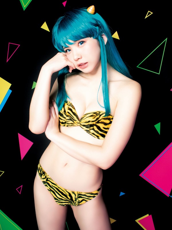 [JP] Enako (えなこ): えなこ1st メジャー写真集 (154 photos)