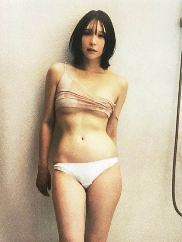 清水凪: 后辈的制服2 (90 photos)