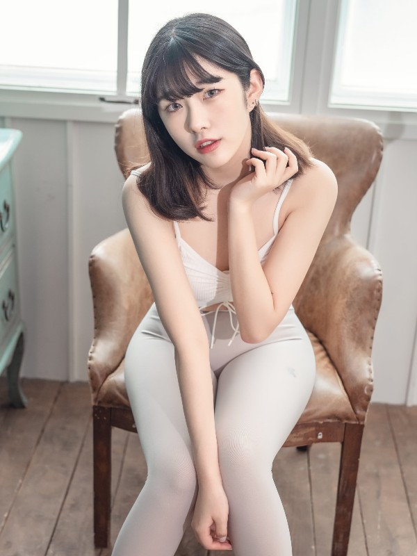 DJAWA Photo – Mozzi (모찌) & Sonson (손손): “Spring Comes Twice” (61 photos)