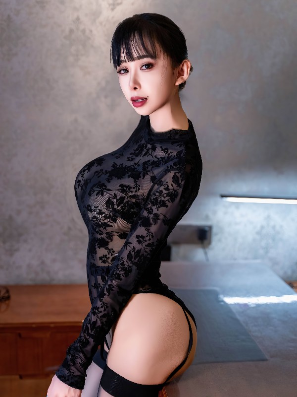 XIUREN No.8289 蕾蕾醒了没 (81 photos)