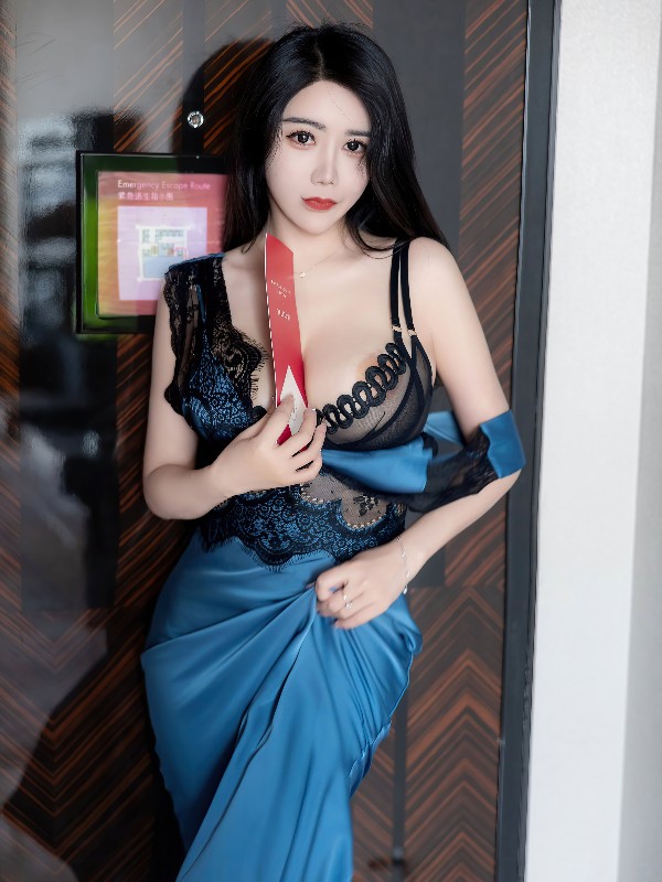 XIUREN No.8529 李若汐 (92 photos)