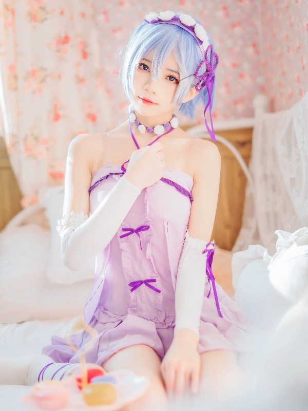 桜桃喵 Vol.036: 蕾姆水着 (48 photos)