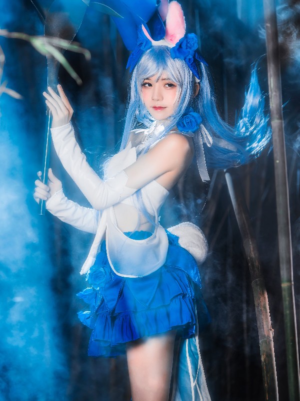 桜桃喵 Vol.025: 红01+02 (69 photos)