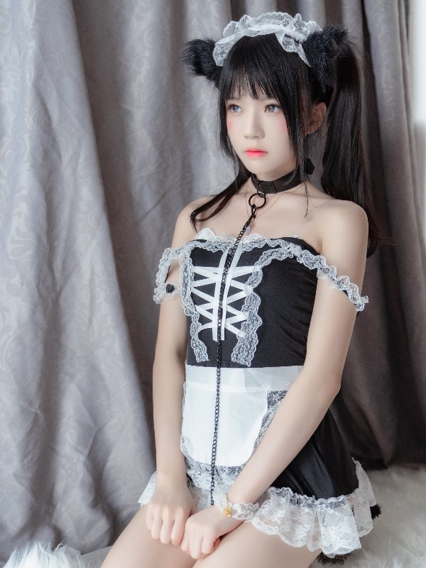 桜桃喵 Vol.022: 百合3 (20 photos)