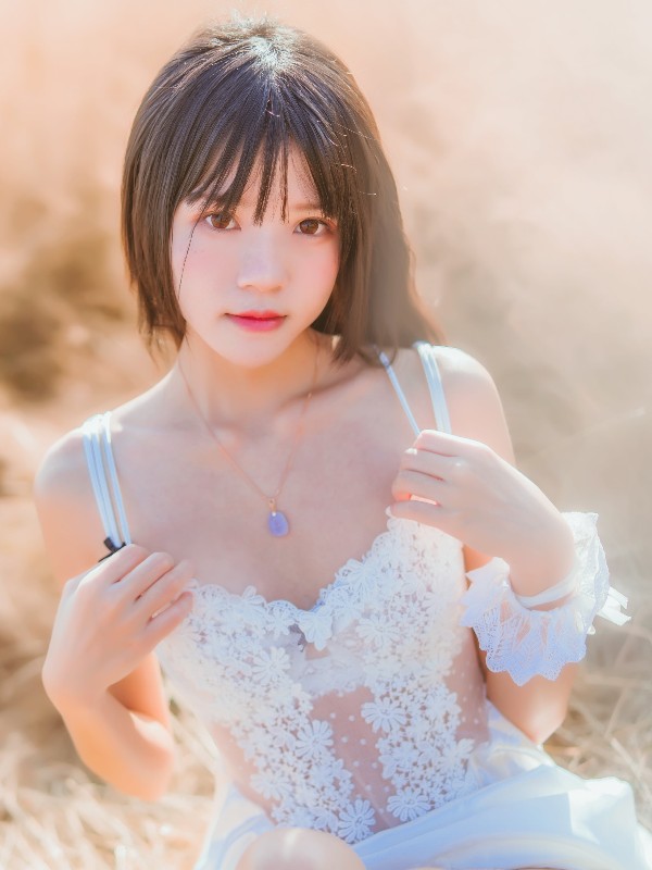 桜桃喵 Vol.011: 大乔 (27 photos)