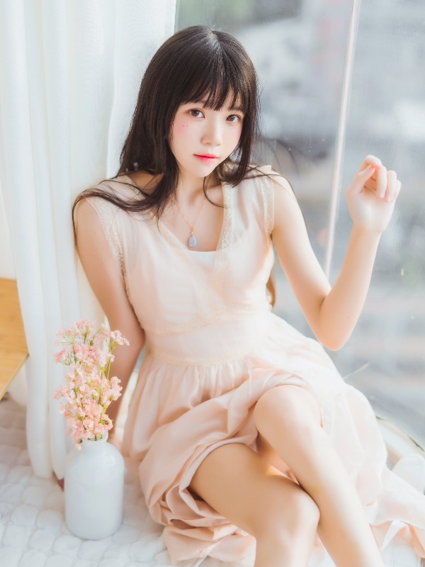 桜桃喵 Vol.011: 大乔 (27 photos)
