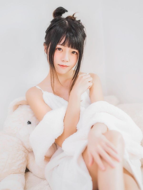 桜桃喵 Vol.010: 喵呀 (30 photos)