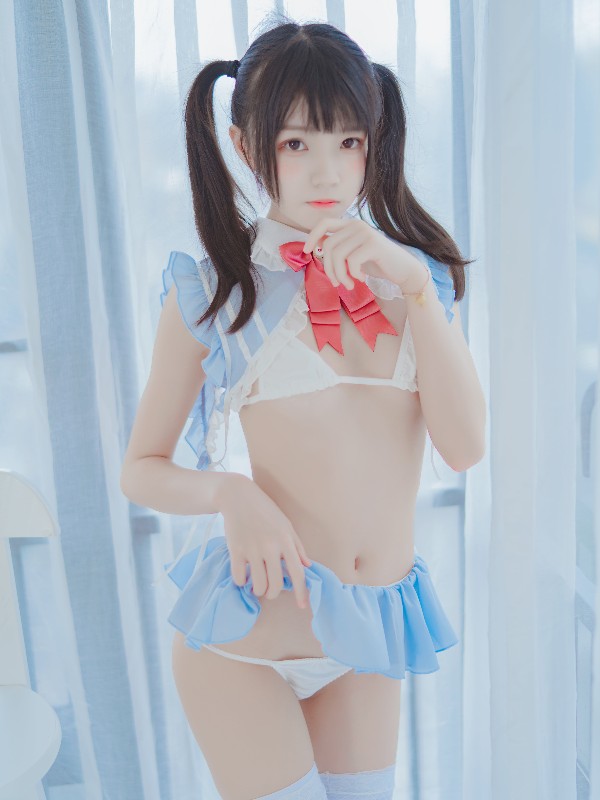 桜桃喵 Vol.004: JK女子高中生 (19 photos)