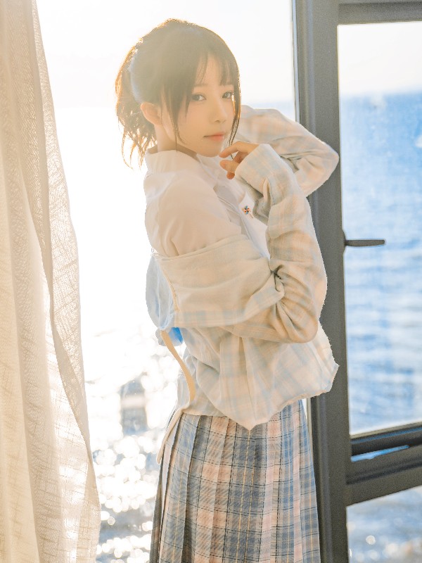 桜桃喵 Vol.088: 桜桃未熟3 洒花 (54 photos)