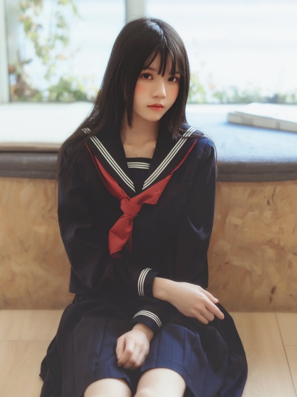 桜桃喵 Vol.068: 校服黑丝 (49 photos)