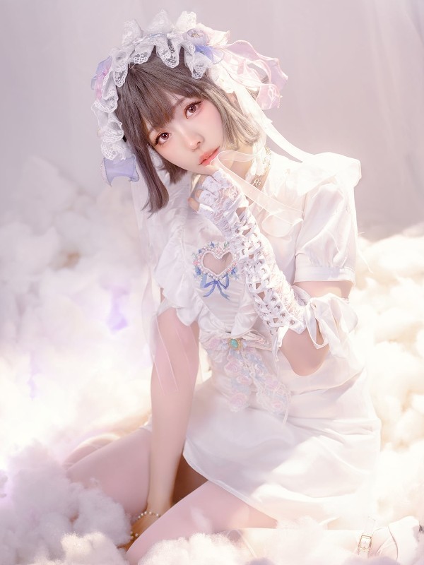 Ely_eee (ElyEE子): Goldfish Stroll 金魚散步 (30 photos + 2 videos)