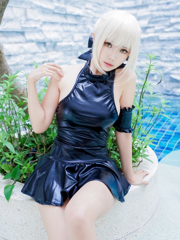Ely_eee (ElyEE子): 贞德女仆 (24 photos)