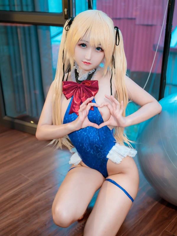 KuukoW No.024: Dead or Alive-Marie Rose (43 photos)