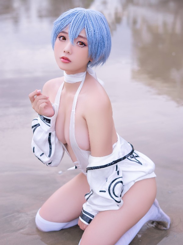 Messie Huang: Shenhe (21 photos)