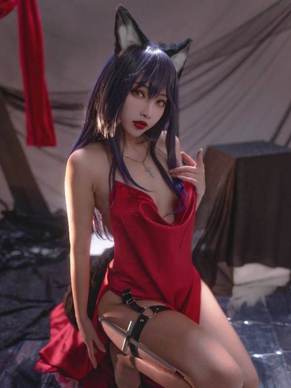 宮本桜: 德克萨斯同人礼服 (23 photos)