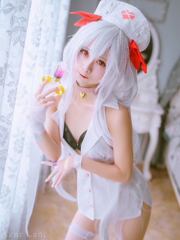 [Fantasy Factory] 小丁 & 沖田凜花Rinka: Nurse Bikini (11 photos)