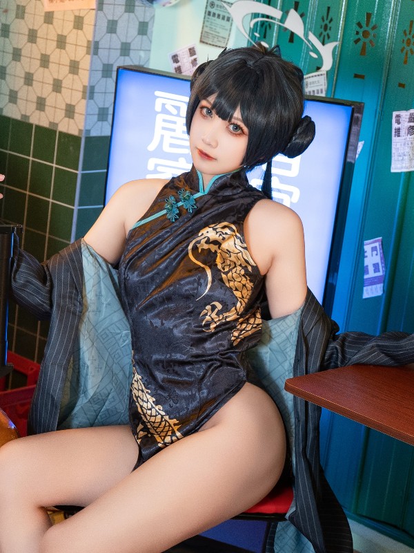 小和甜酒 & 橙风千雅: 明日方舟年夕旗袍双人御守 (199 photos)