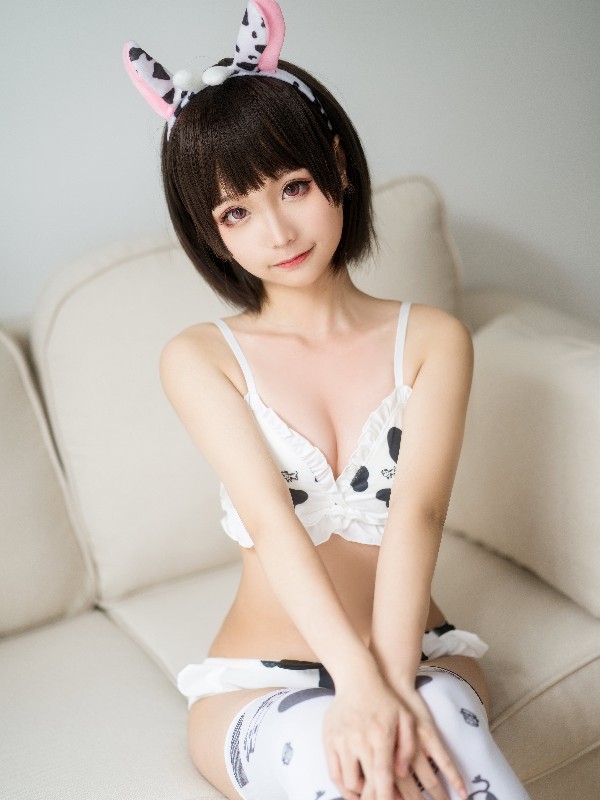 蠢沫沫 (chunmomo) Vol.069: 吾妻旗袍 (45 photos)