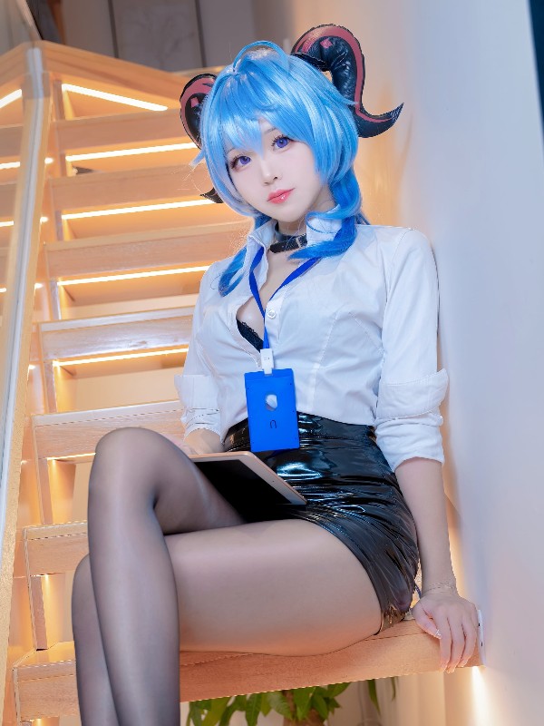 miko酱ww: 微博付费内容图片合集 (899 photos)