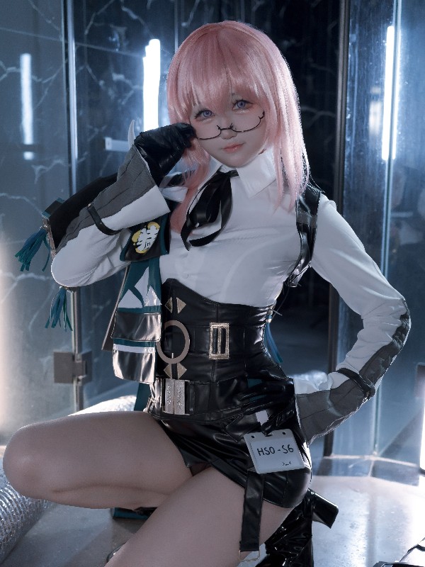 KuukoW: クー子 – Yae Miko (38 photos)