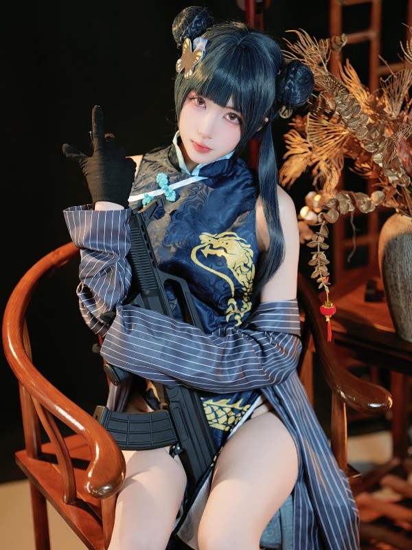 宮本桜: 交错战线 刃齿女警 (22 photos)