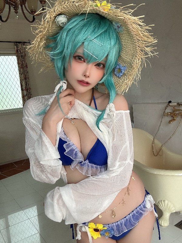小和甜酒: 交错战线 咎瓦尤斯女仆 (71 photos + 1 video)