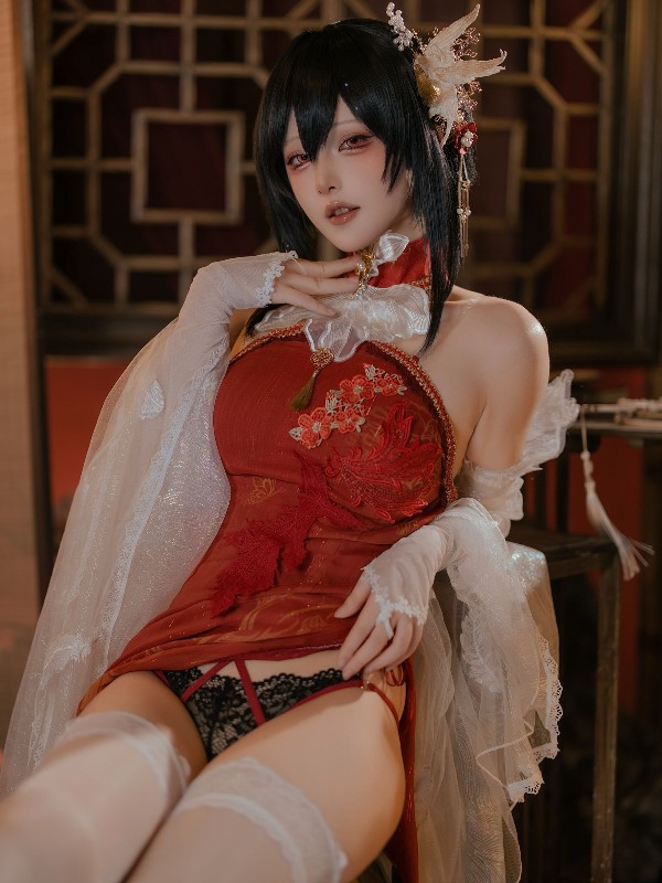 [内购无水印] 杨晨晨Yome: 秀人网模特 性感魅惑黑丝 (106 photos)