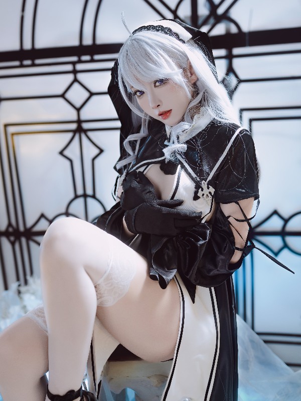宫本桜: 碧蓝航线 怨仇 (45 photos)